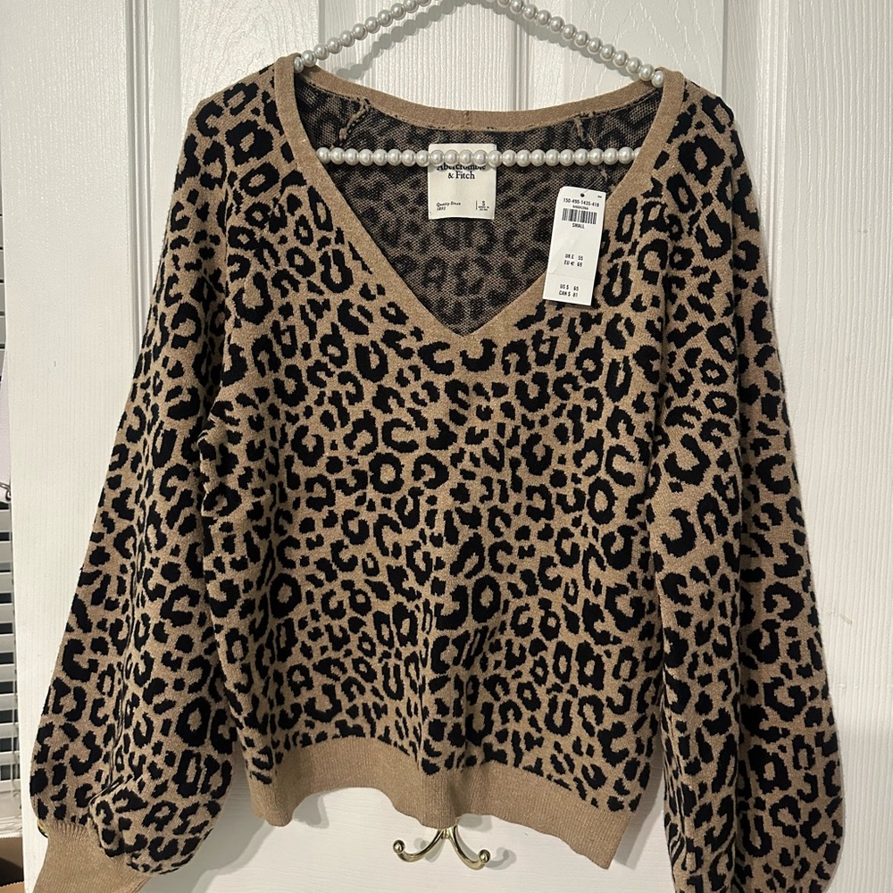 abercrombie and fitch leopard sweater
